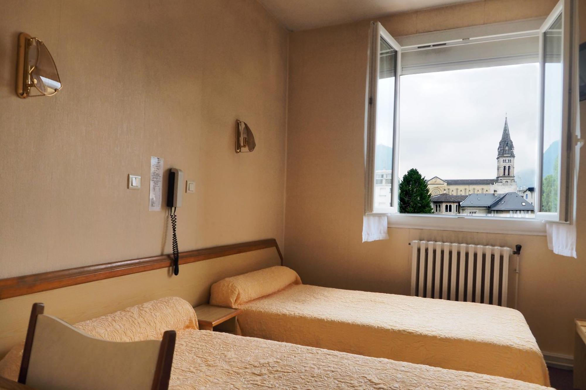 Hotel Helios Λούρδη Δωμάτιο φωτογραφία